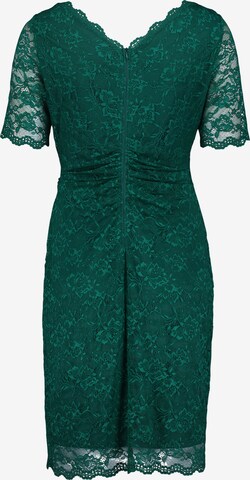 Robe de cocktail Vera Mont en vert