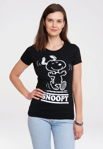 LOGOSHIRT Shirt 'Snoopy - Happy' in Zwart: voorkant