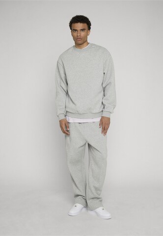 Urban Classics Sweatshirt in Grau