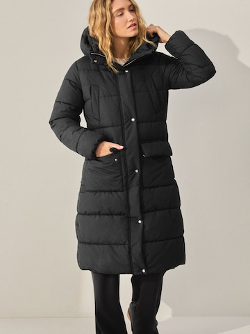 Cappotto di mezza stagione di Next in nero: frontale