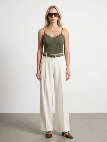Dilvin Top in Green: front
