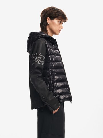 Desigual - Chaqueta de invierno en negro