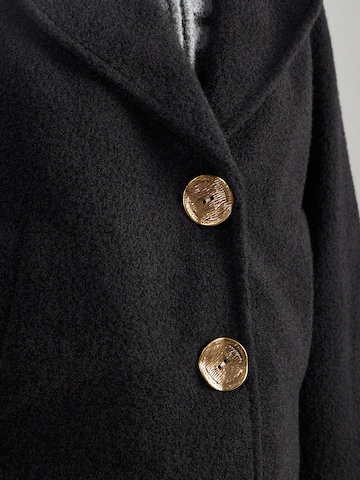 ZABAIONE Демисезонное пальто 'Ca44rmenii' в Черный