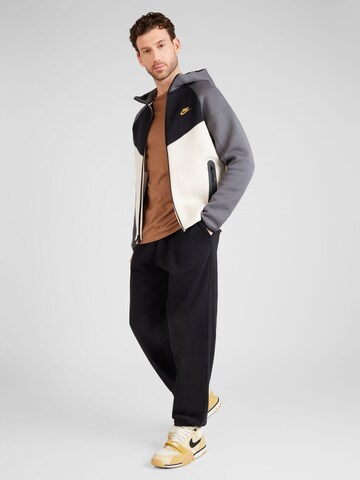 Nike Sportswear Sweatjacka 'TCH FLEECE' i grå