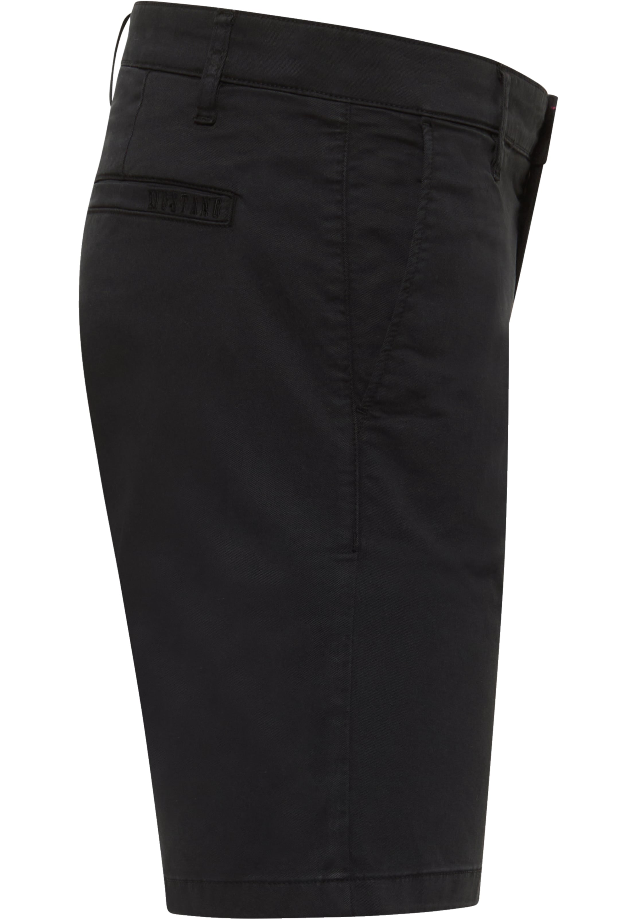 MUSTANG Slimfit Short 'Brad' in Schwarz