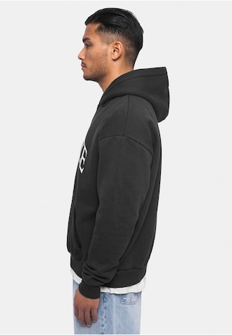 Dropsize - Sudadera 'Pray Love Hustle' en negro