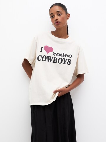 T-shirt Pull&Bear en beige : devant