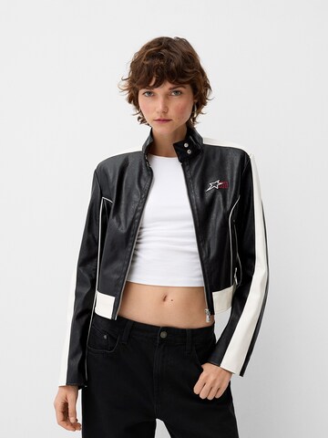 Geacă de primăvară-toamnă de la Bershka pe negru: față