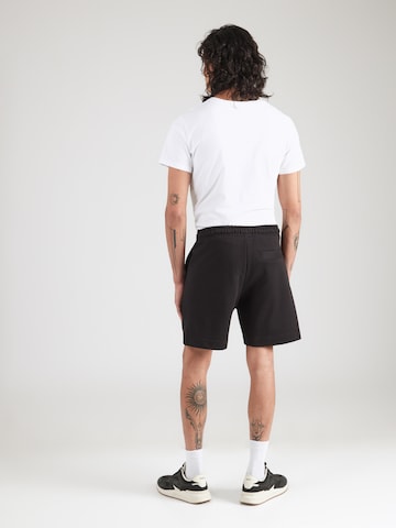 BOSS - regular Pantalón en negro