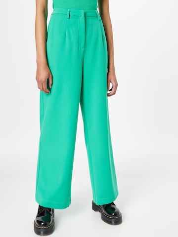minimum Wide leg Pleat-Front Pants in Green: front