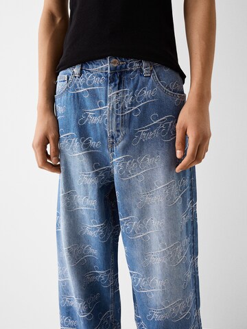 Bershka Loosefit Jeans in Blau