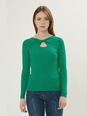 Pull-over Influencer en vert : devant