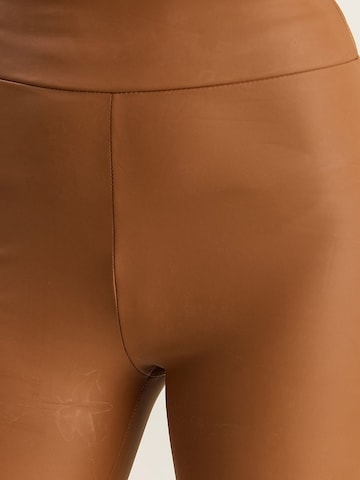 Skinny Leggings di Bianco Lucci in marrone