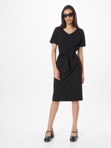 Robe fourreau COMMA en noir