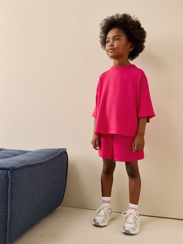 Next Set in Pink