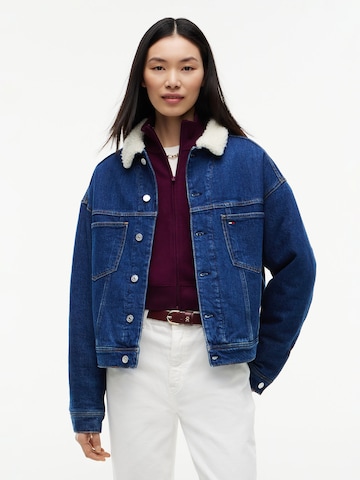 Tommy Jeans Between-season jacket in Blue: front