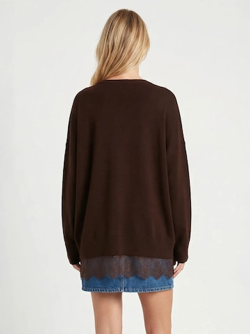 Happiness İstanbul Pullover in Braun