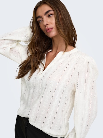 ONLY - Blusa 'ONLMINNA' en blanco