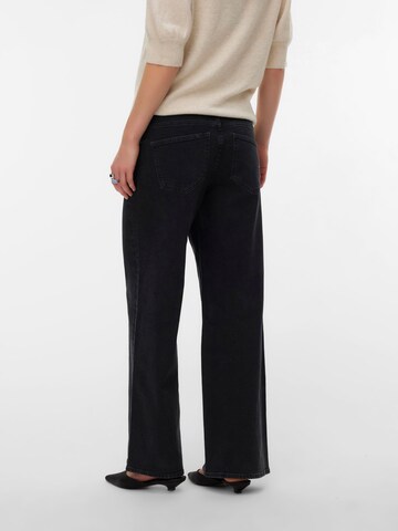 Vero Moda Maternity Regular Jeans in Zwart