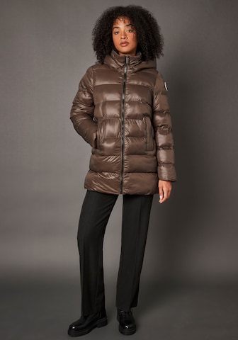 Hailys Performance Jacket in Brown: front