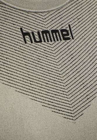 Hummel Sportshirt `FIRST` in Grau