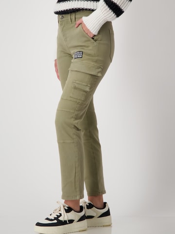 monari - Slimfit Pantalón vaquero cargo en verde