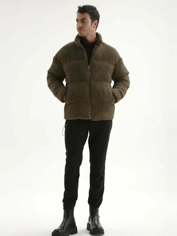 Antioch Between-season jacket in Green
