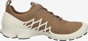 Chaussure de sport à lacets ECCO en marron