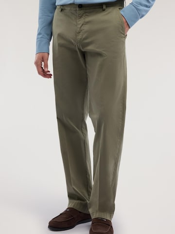 Trussardi Regular Trousers in Green: front