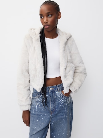 Pull&Bear Between-Season Jacket in Beige: front