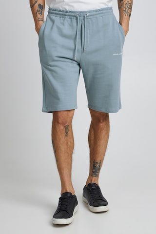 Casual Friday Regular Pants 'CFPhenix' in Blue: front