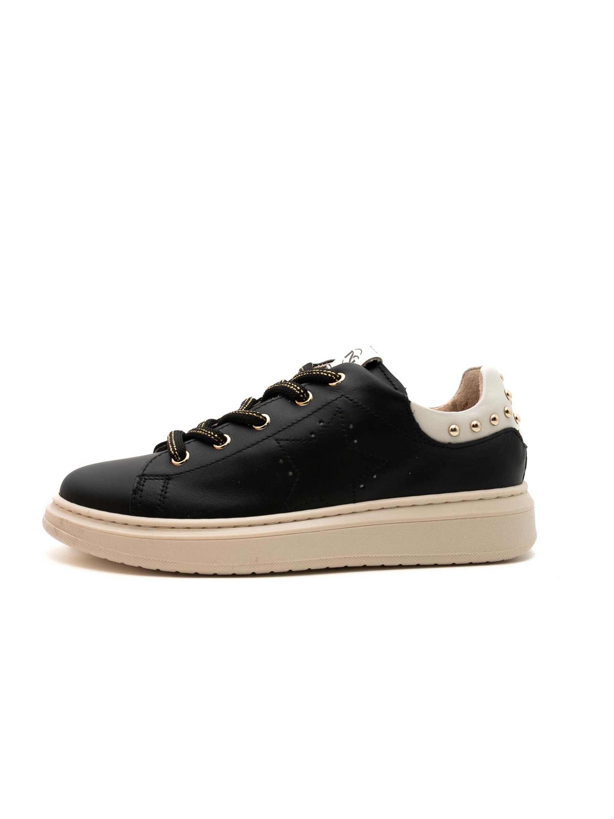 Nero Giardini Sneakers 'Porto Nero Porto Osso Tr Varena Stan Beige' in Zwart: voorkant