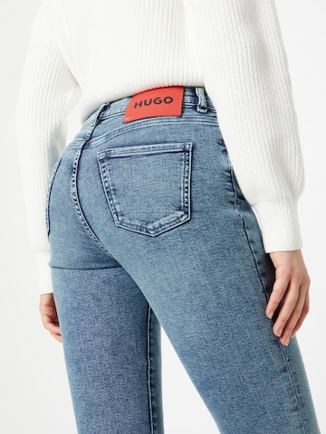 Skinny Jeans de la HUGO Red pe albastru