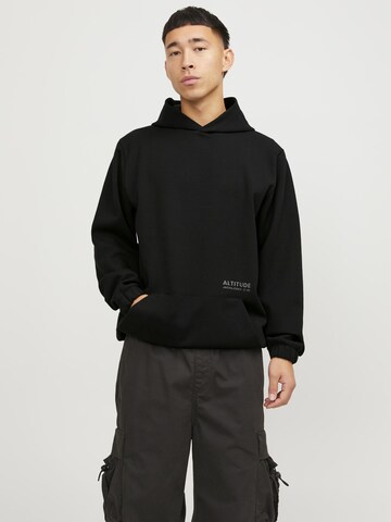 JACK & JONES Sweater in Black: front