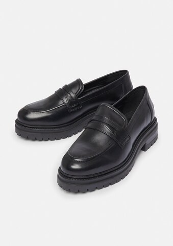 Chaussure basse COMMA en noir