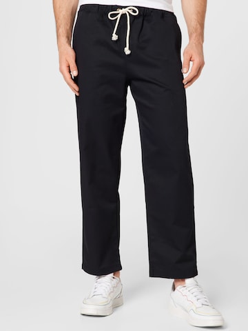 Champion Reverse Weave Regular Pants in Black: front