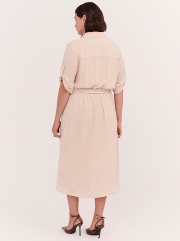 Robe Fiorella Rubino en beige