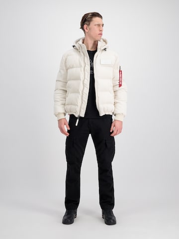 ALPHA INDUSTRIES Vinterjakke i hvit