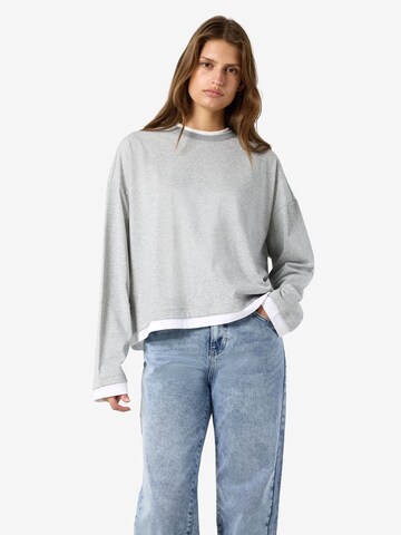 Noisy may - Camiseta en gris: frente