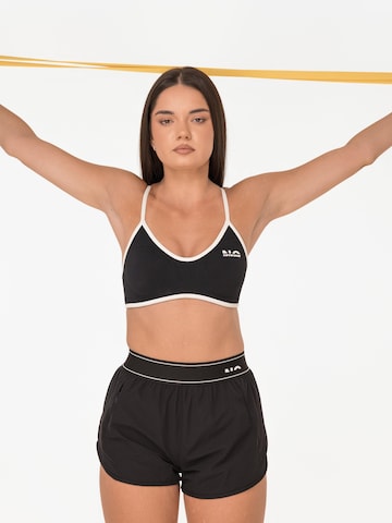 neverover Regular Sporthose 'NOVO'‌‌‌‌‌‌‌ in Schwarz