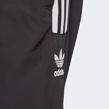 ADIDAS ORIGINALS Loosefit Shorts 'Adicolor' in Schwarz