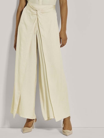 MADELEINE Wide Leg Hose in Weiß: Vorderseite