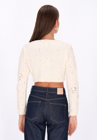 MYMO Sweater in White