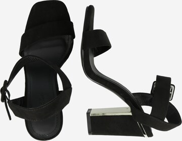 Misspap Sandalen met riem in Zwart