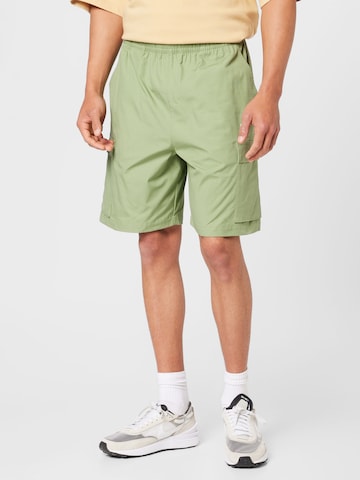 Nike Sportswear Loosefit Cargo nadrágok - zöld: elől
