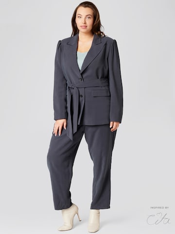 Guido Maria Kretschmer Curvy Blazer 'Phyllis' in Blau