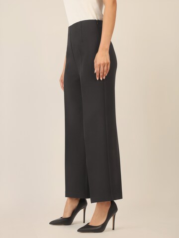 APART Regular Pleated Pants in Black