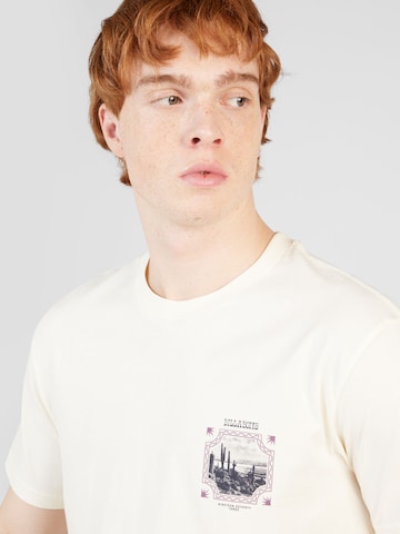 BILLABONG Тениска 'CROSSED UP' в бяло
