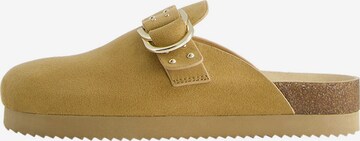 Bershka Clogs in Beige