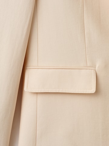 Blazer 'Veronica' MANGO en beige